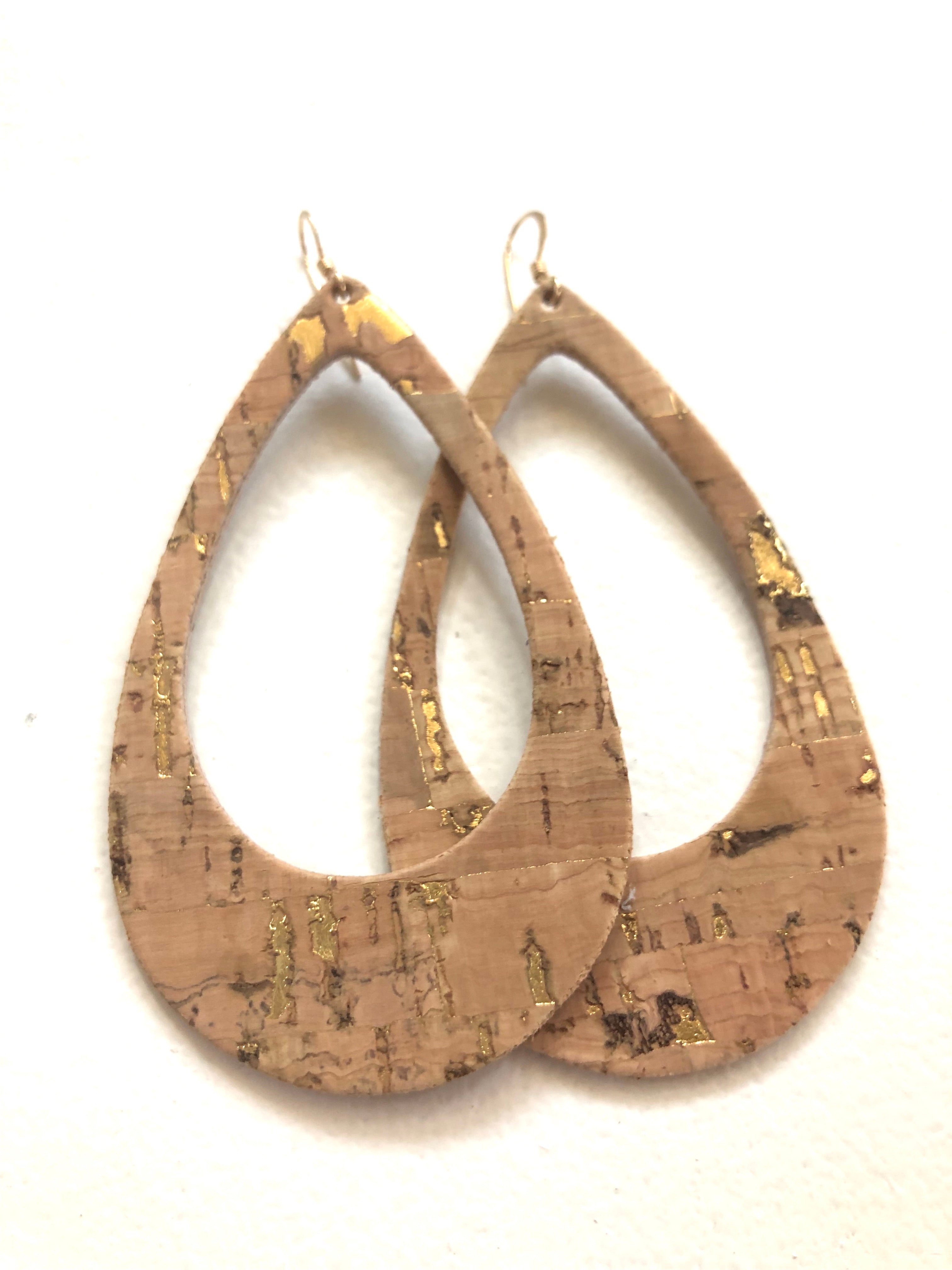 Natural Cork w Gold in 3" Boulder w 2" Cut Out